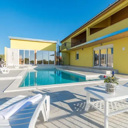 La Verna Villa